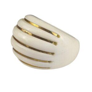 Vintage Unknown Womens White Gold Tone Resin Statement Ring Retro Jewelry Size 6